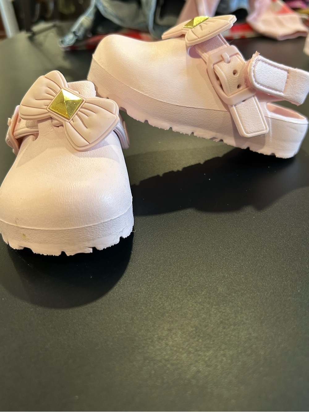 The Children's Place Light Pink Bow Clog Sandals with Gold Accent